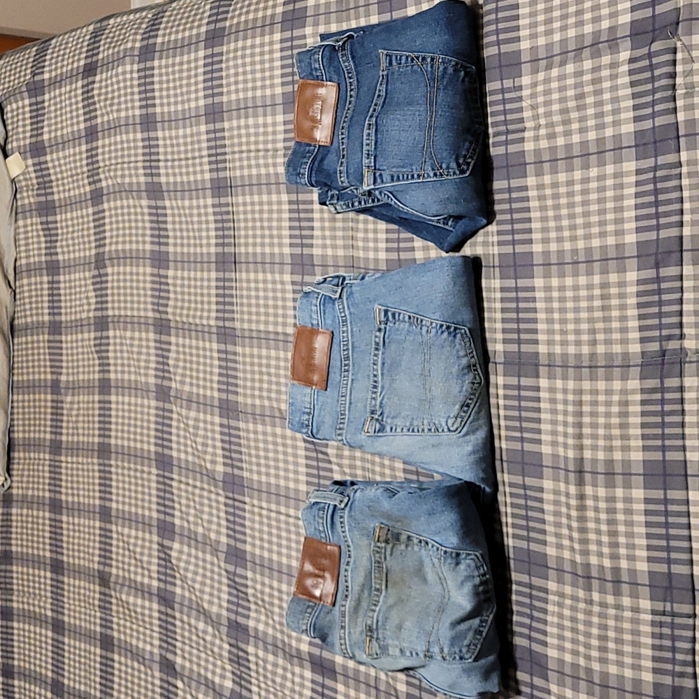 3 pairs or Hollister skinny jeans 29x32